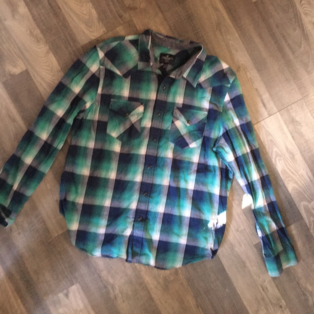 American Eagle 🦅 Plaid Button Down Shirt EUC